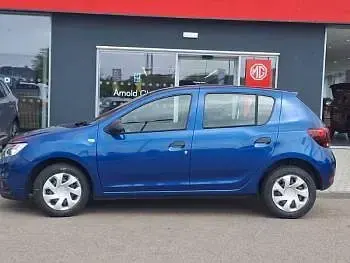 Used Dacia Sandero Essentiel 73 HP (53 kW) 2020 Blue Hatchback