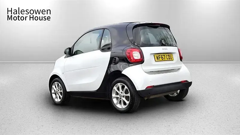 Used Smart ForTwo Coupé Passion 71 HP (52 kW) 2017 Black Coupe