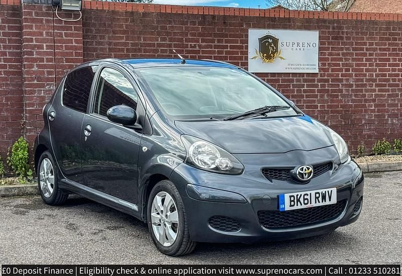 Used Toyota Aygo 68 HP (50 kW) 2011 Grey Hatchback