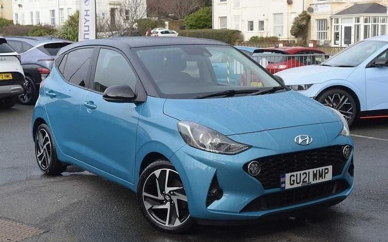 Used Hyundai i10 Premium 84 HP (61 kW) 2023 Hatchback
