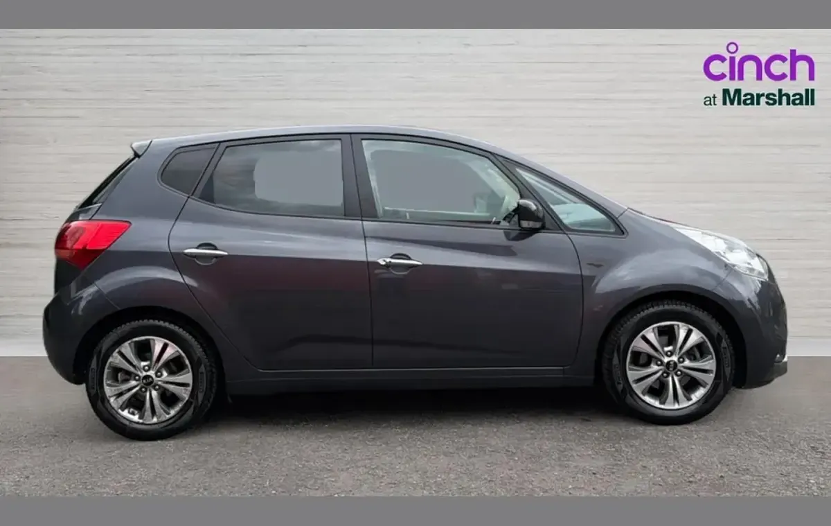 Used Kia Venga 125 HP (91 kW) 2018 Silver Hatchback