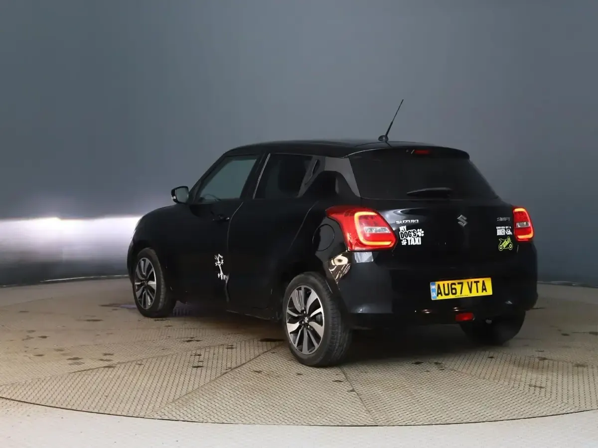 Usado Suzuki Swift SZ5 2017 Preto Citadino