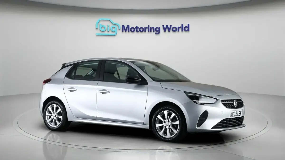 Usado Vauxhall Corsa Design Edition 75 HP (55 kW) 2023 Citadino