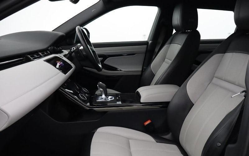 Used Land Rover Range Rover evoque SE Dynamic 182 HP (133 kW) 2019 Black SUV