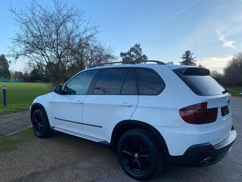 Used BMW X5 272 HP (200 kW) 2008 White SUV