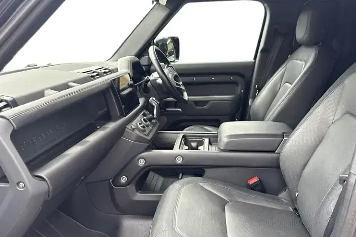Used Land Rover Defender HSE Dynamic 2024 Black SUV
