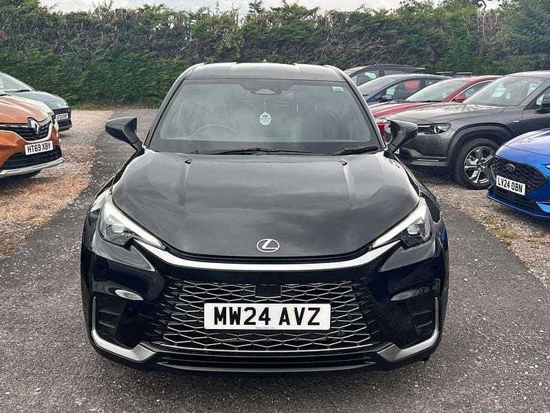 Used Lexus LBX 136 HP (100 kW) 2024 Black SUV