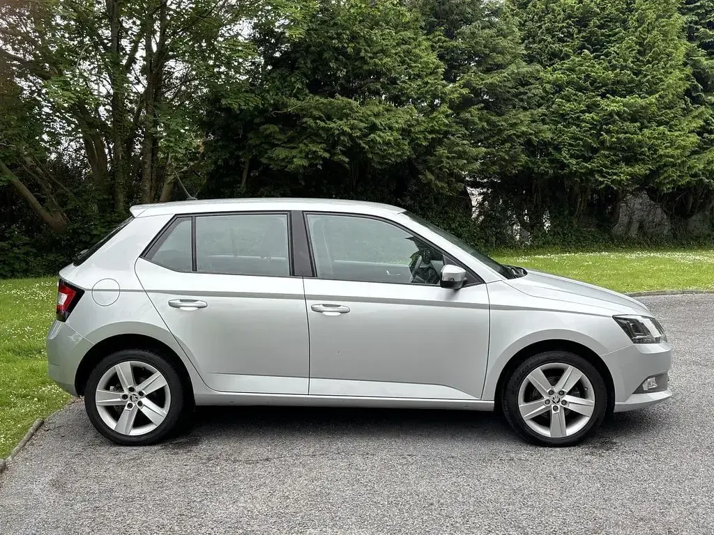 Used Skoda Fabia SE L 90 HP (66 kW) 2015 Silver Hatchback
