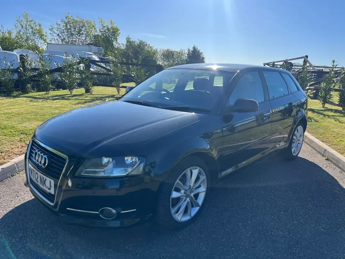 Begagnad Audi A3 Sport 140 HK (102 kW) 2012 Svart Halvkombi