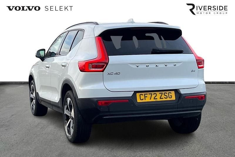 Used Volvo XC40 Ultimate 197 HP (144 kW) 2023 Crystal white SUV