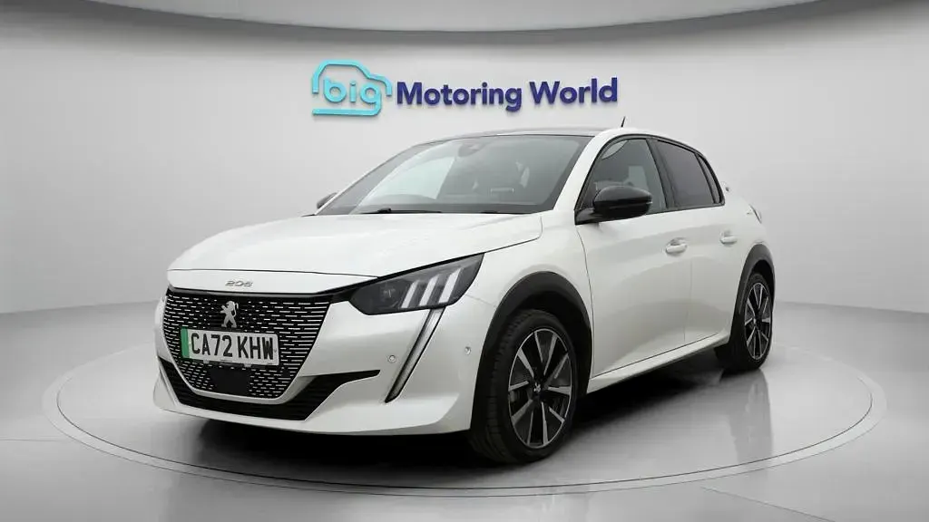 Used Peugeot e-208 GT 98 kW (134 HP) 2022 Hatchback