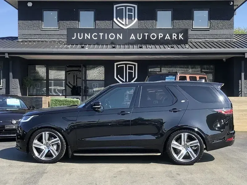 Used Land Rover Discovery HSE Dynamic 2023 Black SUV