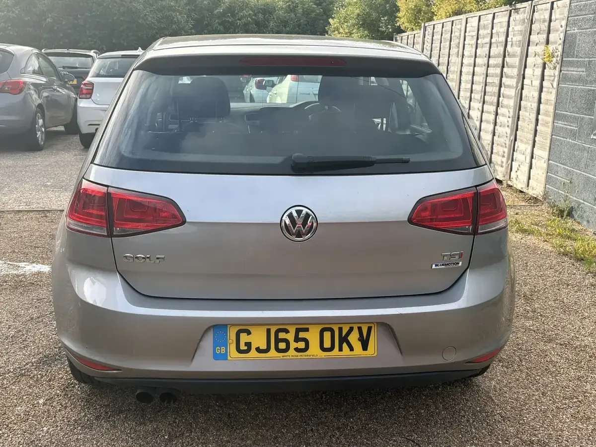 Used VW Golf VII S 125 HP (91 kW) 2015 Silver Hatchback