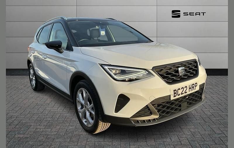 Used Seat Arona FR 108 HP (79 kW) 2022 White SUV