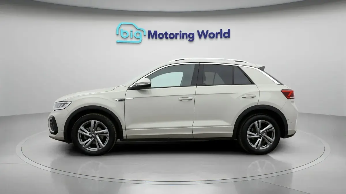 Used VW T-Roc R-line 148 HP (108 kW) 2024 SUV