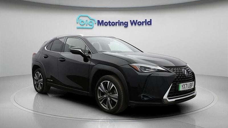 Used Lexus UX 300e 150 kW (204 HP) 2021 SUV
