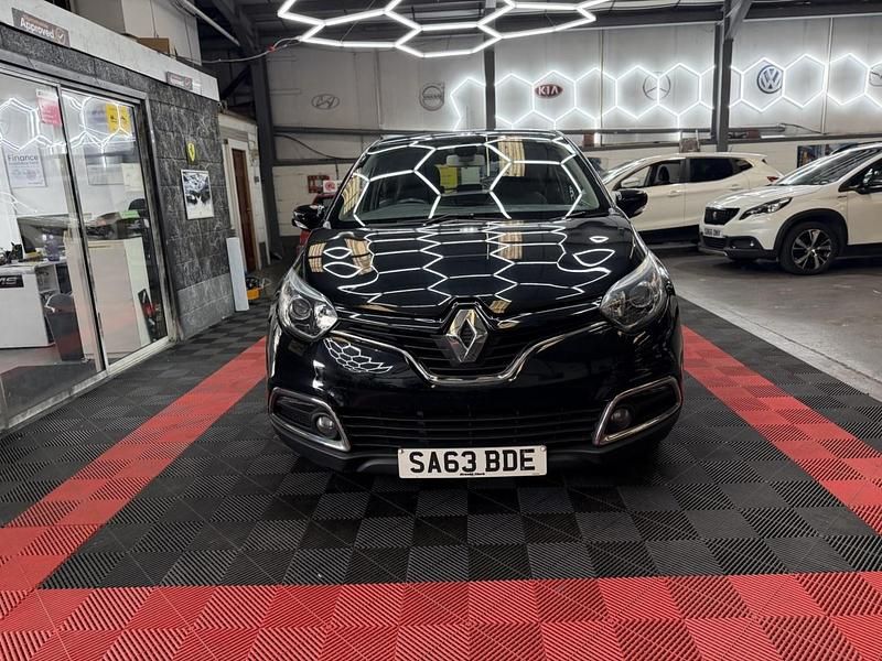 Second-hand Renault Captur Dynamique 90 CP (66 kW) 2013 Negru SUV
