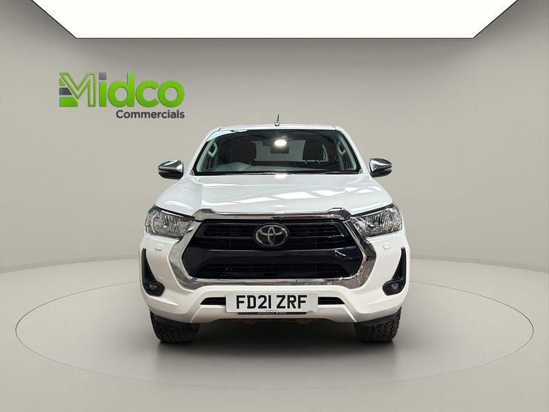 Used Toyota HiLux 150 HP (110 kW) 2021 White Pickup
