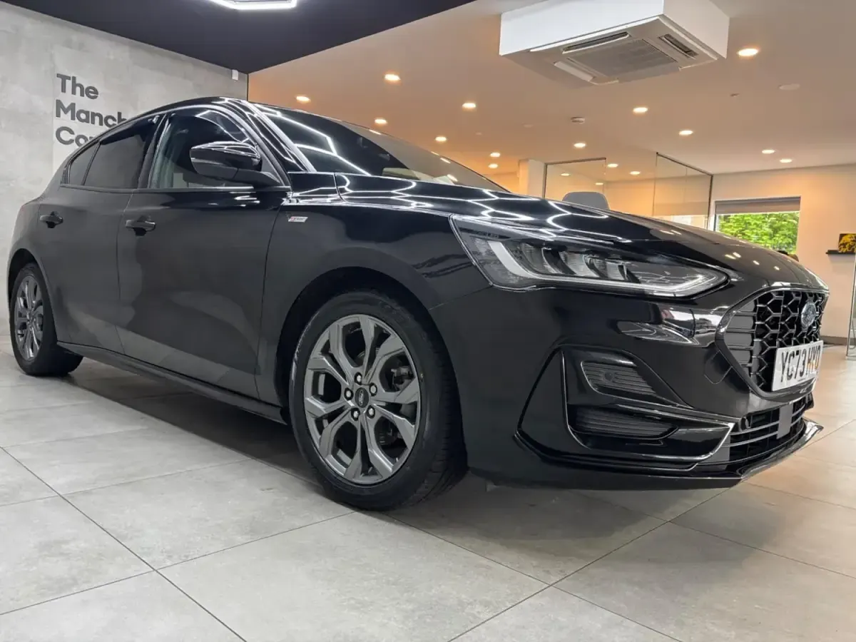 Używany Ford Focus ST-Line 2023 Czarny Hatchback