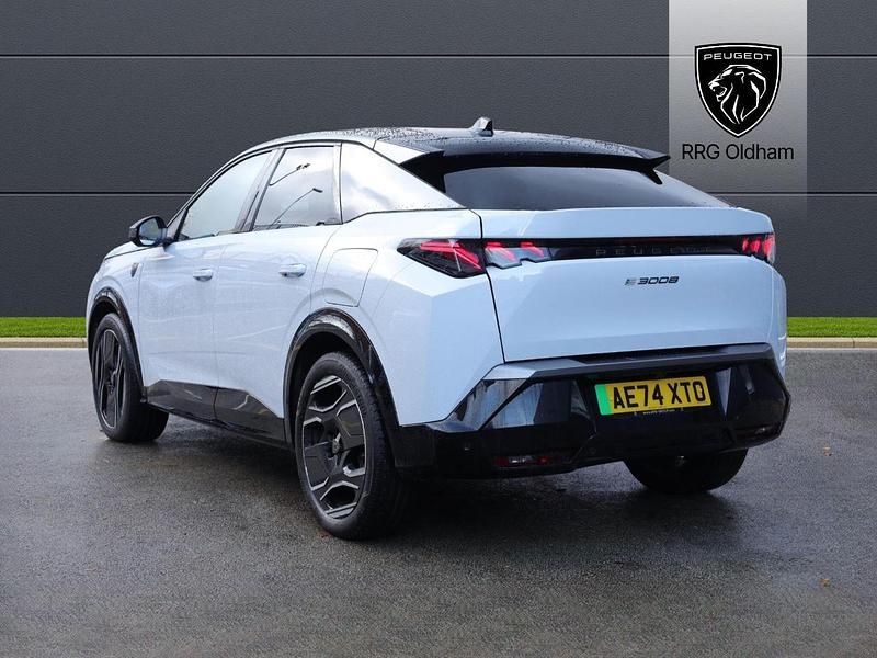 Used Peugeot e-3008 GT 152 kW (207 HP) 2024 White SUV
