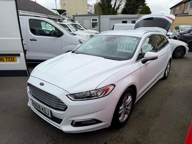 Usado Ford Mondeo Zetec 165 HP (121 kW) 2018 Branco Carrinha