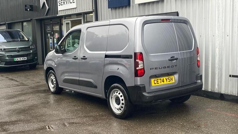 Used Peugeot Partner S 101 HP (74 kW) 2024 Grey MPV