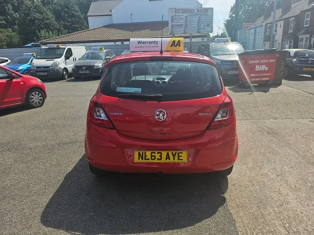 Used Vauxhall Corsa S 65 HP (47 kW) 2013 Red Hatchback