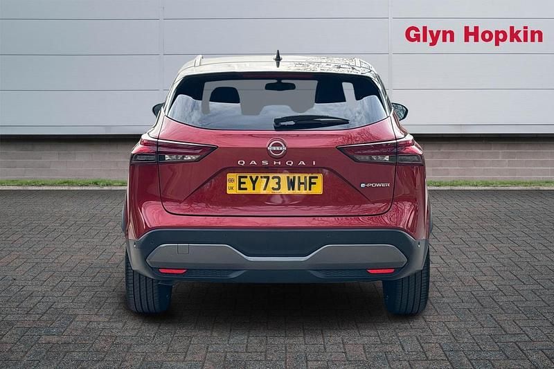 Used Nissan Qashqai Tekna+ 190 HP (139 kW) 2023 Red SUV
