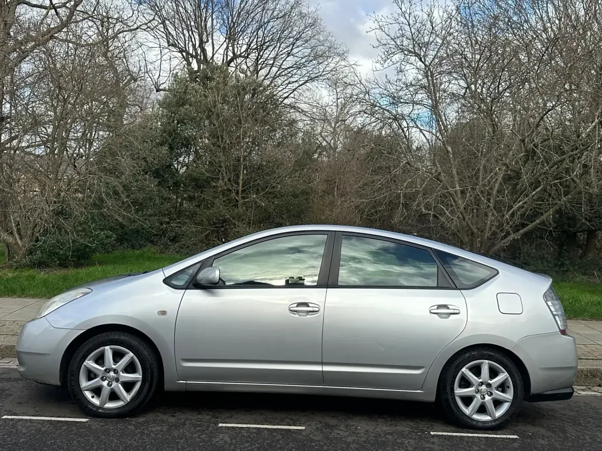 Usado Toyota Prius 2005 Prateado Citadino