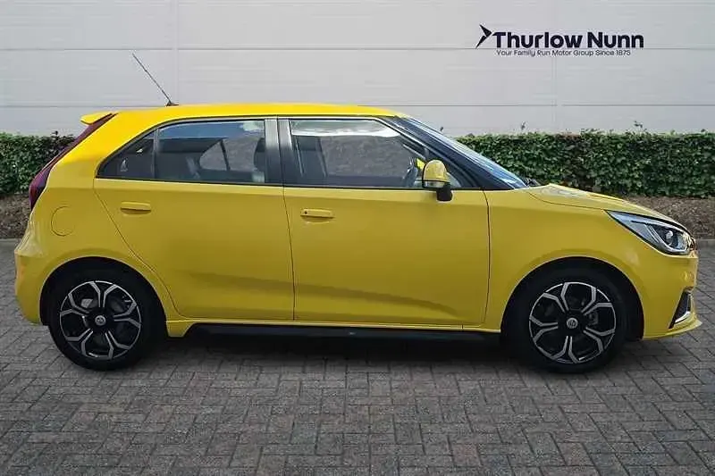 Used MG MG3 Exclusive 106 HP (77 kW) 2022 Yellow Hatchback