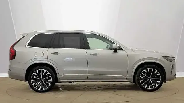 Used Volvo XC90 Ultra 250 HP (183 kW) 2025 SUV