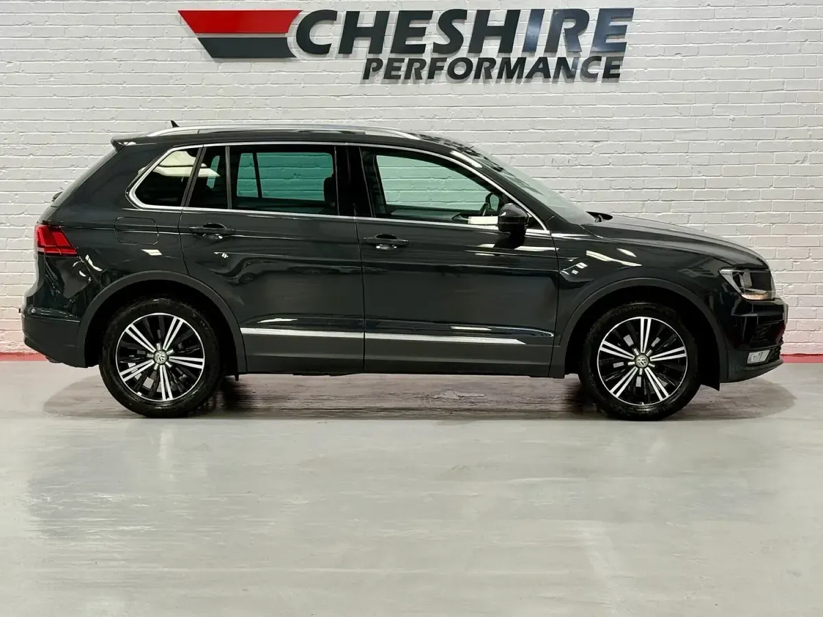 Used VW Tiguan SE 148 HP (108 kW) 2017 Grey SUV