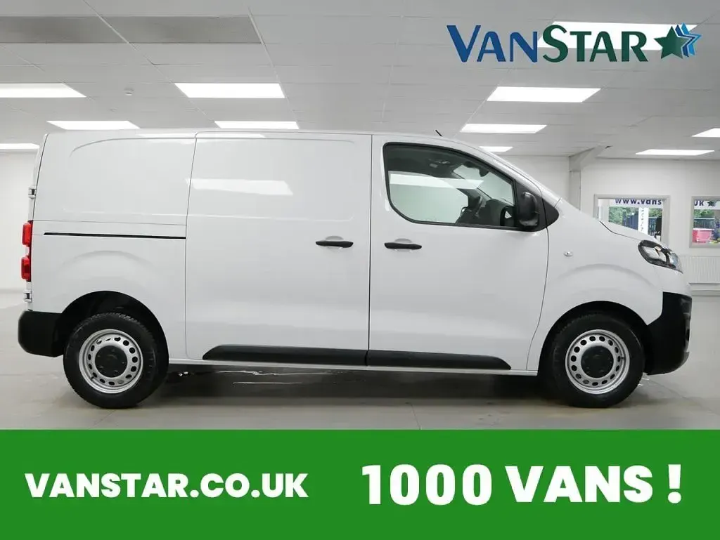Used Vauxhall Vivaro Edition 100 HP (73 kW) 2023 White MPV