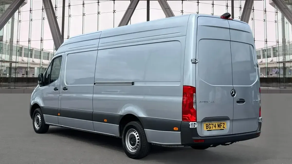 Used Mercedes Sprinter 150 HP (110 kW) 2024 Silver Van