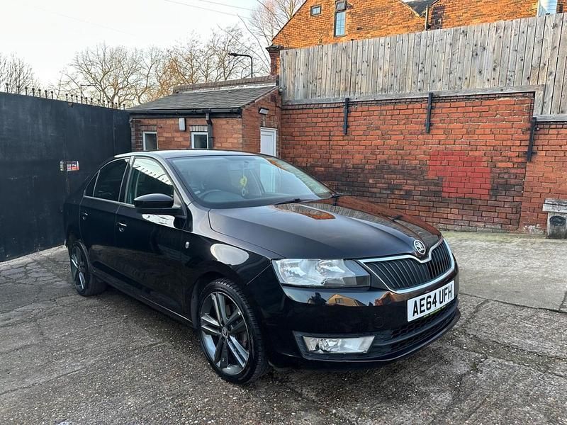 Black Used 2014 Skoda Rapid Hatchback | £3,790 (Fair price) - Image 1/4