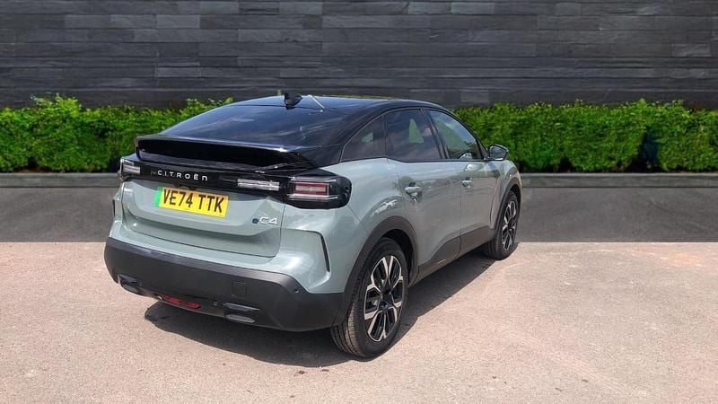 Used Citroën e-C4 113 kW (154 HP) 2025 Green Hatchback