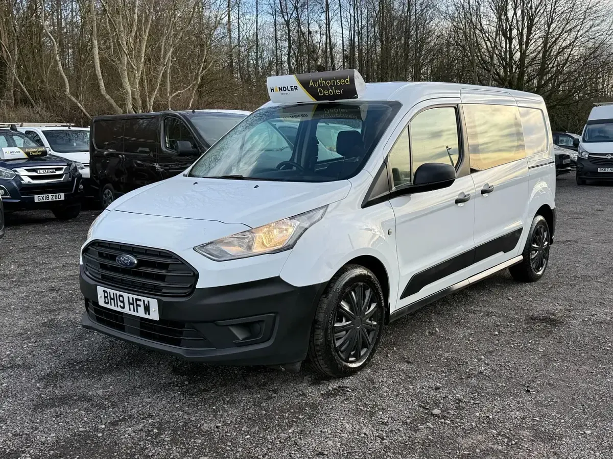 Used Ford Transit Connect 100 HP (73 kW) 2019 White MPV
