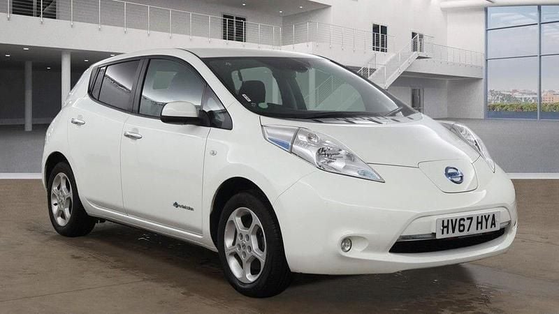 Used Nissan Leaf Acenta 80 kW (109 HP) 2017 White Hatchback