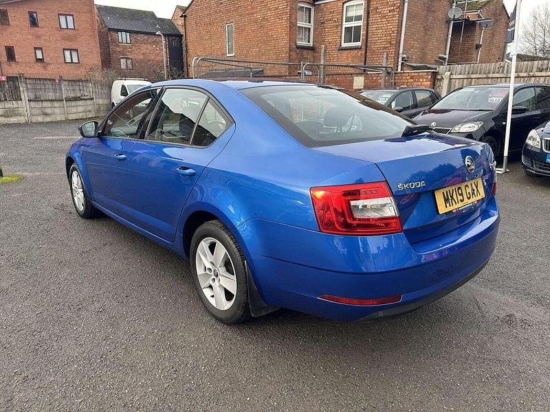 Used Skoda Octavia SE 115 HP (84 kW) 2019 Blue Hatchback
