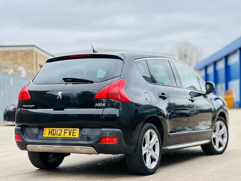 Used Peugeot 3008 Allure 163 HP (119 kW) 2012 Black Estate
