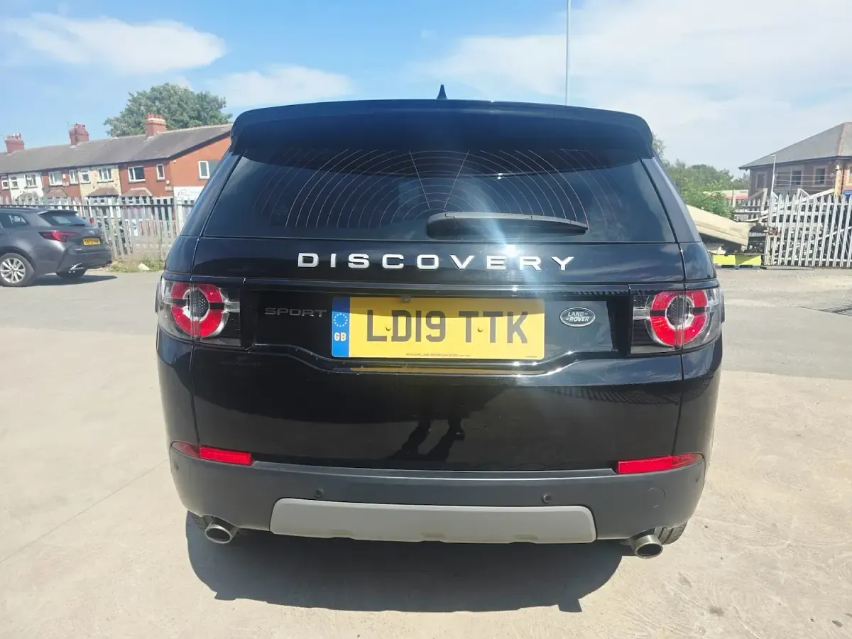 Used Land Rover Discovery Sport SE 2019 Black SUV