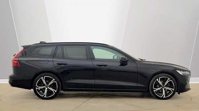 Used Volvo V60 Ultra 197 HP (144 kW) 2025 Estate