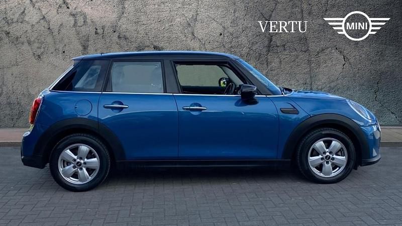Used Mini Cooper Classic 136 HP (100 kW) 2022 Blue Hatchback