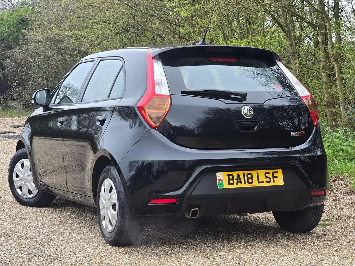 Used MG MG3 106 HP (77 kW) 2018 Black Hatchback