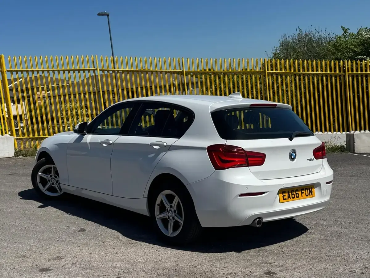Used BMW 116 Efficient Dynamics 116 HP (85 kW) 2016 White Hatchback