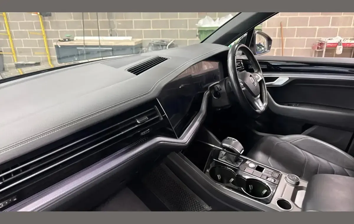 Used VW Touareg R-line 286 HP (210 kW) 2019 Black SUV