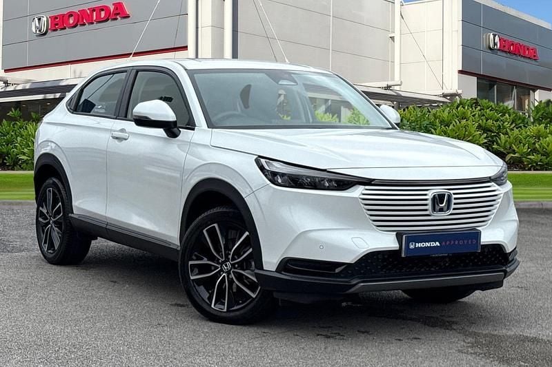 White Used 2024 Honda HR-V Elegance SUV | £20,995 (Good price) - Image 1/4