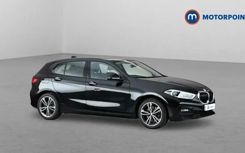 Używany BMW 118 Sport Line 136 KM (100 kW) 2024 Hatchback