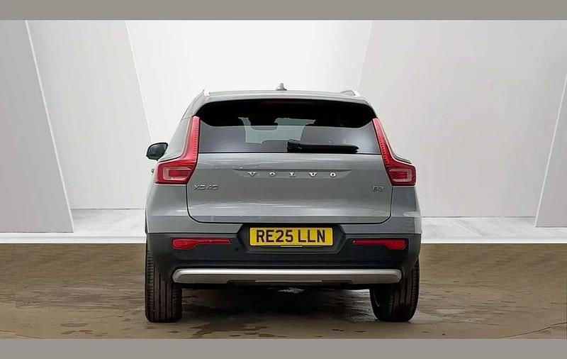 Used Volvo XC40 Core 163 HP (119 kW) 2025 Vapour grey SUV