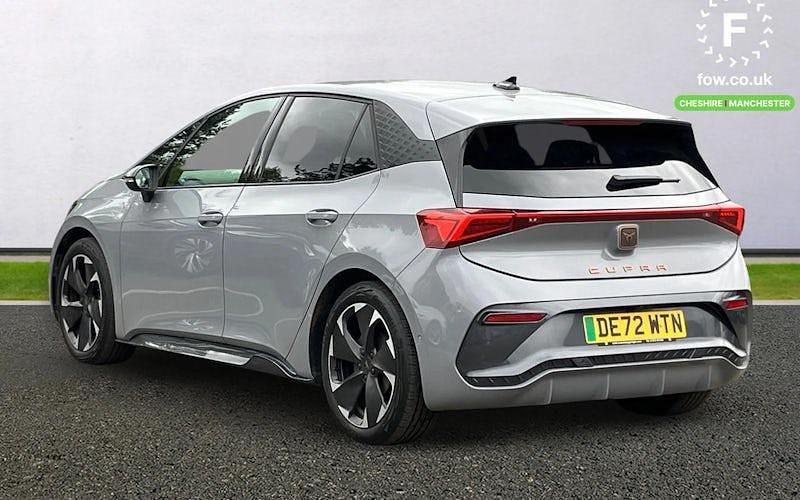 Begagnad Cupra Born e-Boost 169 kW (230 HK) 2024 Halvkombi